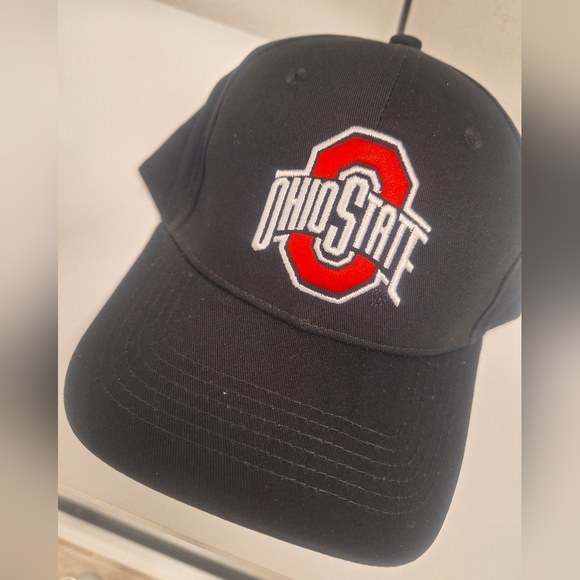 Ohio State Buckeyes Men's Ball Cap- New - Picture 2 of 3